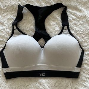 Victoria secret sports bra size 32C
